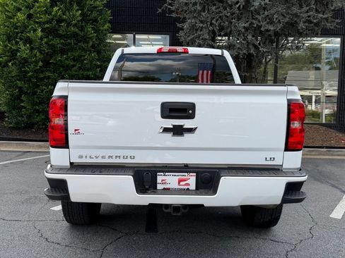Used 2019 Chevrolet Silverado 1500 Custom w/ Custom Convenience Package AWD/4WD image 14