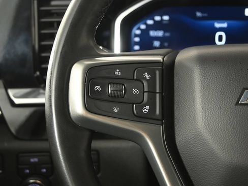 Used 2023 Chevrolet Silverado 1500 LT AWD/4WD image 33