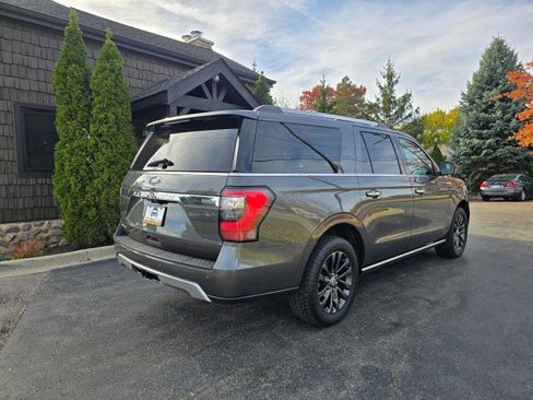 Used 2019 Ford Expedition Max Limited image 8