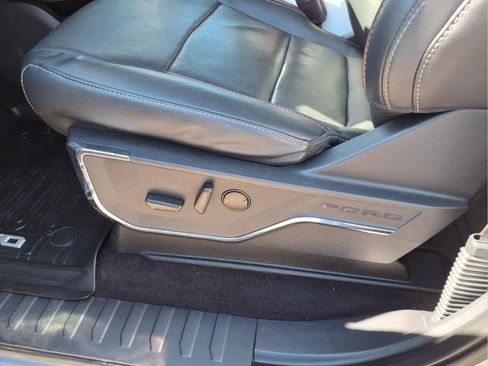 Used 2022 Ford F150 Lariat AWD/4WD image 23