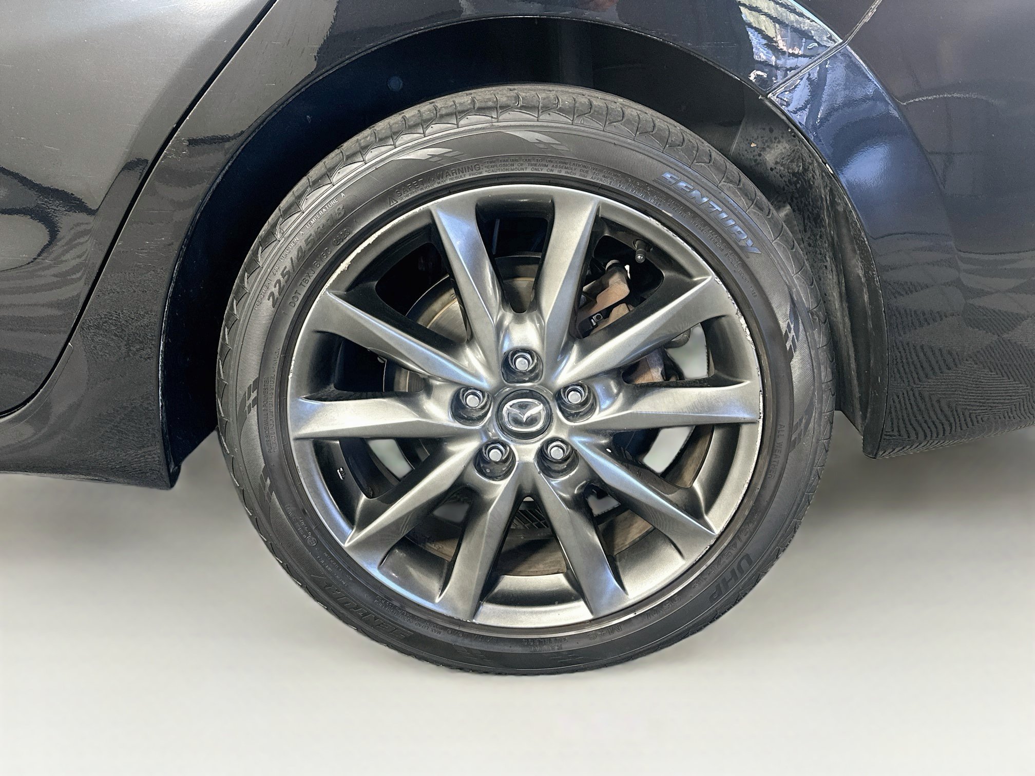 Used 2018 MAZDA MAZDA3 Touring FWD image 11