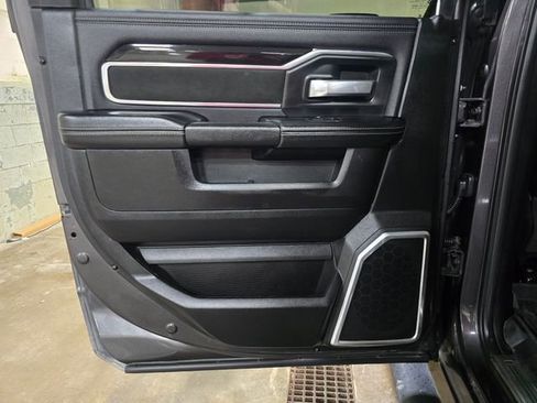 Used 2019 RAM 2500 Laramie w/ Night Edition image 17