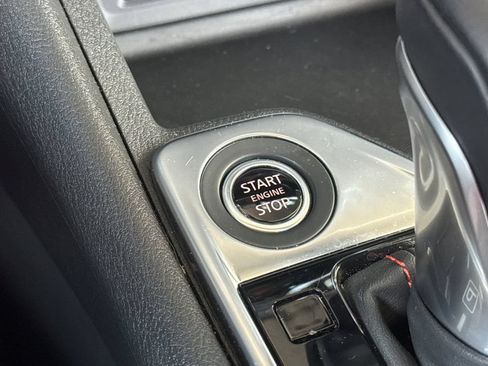 Certified 2024 Nissan Sentra SR FWD image 21