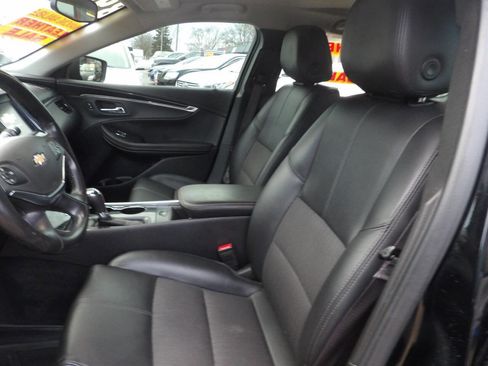 Used 2017 Chevrolet Impala LT image 10