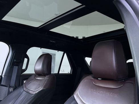 Used 2022 Ford Explorer Platinum w/ Equipment Group 601A image 24