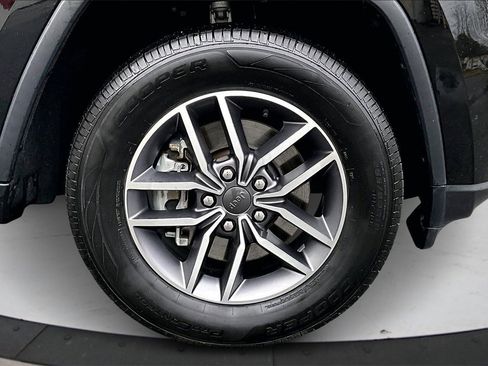 Used 2021 Jeep Grand Cherokee Limited image 33