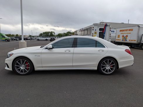 Used 2015 Mercedes-Benz S 63 AMG 4MATIC Sedan image 2