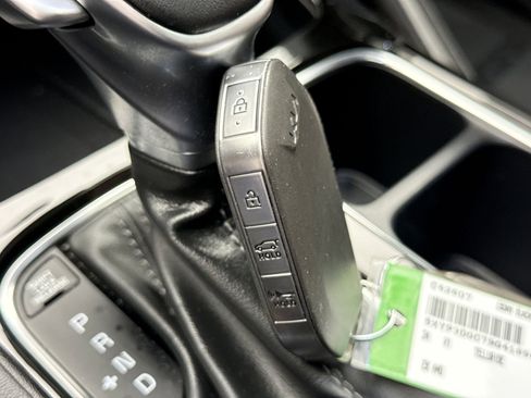 Used 2024 Kia Telluride EX w/ EX Captain's Chair Package AWD/4WD image 26