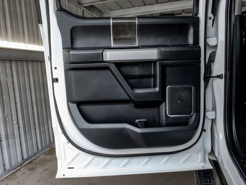 Used 2021 Ford F350 Lariat w/ Chrome Package image 47