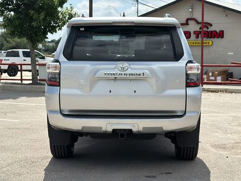 Certified 2024 Toyota 4Runner SR5 RWD image 7