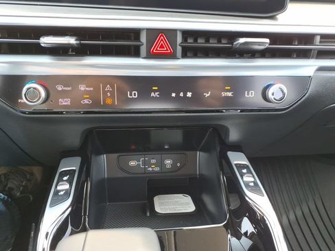 New 2026 Kia Sorento SX AWD/4WD image 16