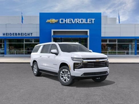 New 2026 Chevrolet Suburban LT w/ Comfort Package AWD/4WD image 1
