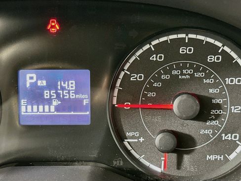 Used 2018 Subaru Crosstrek 2.0i Premium AWD/4WD image 19