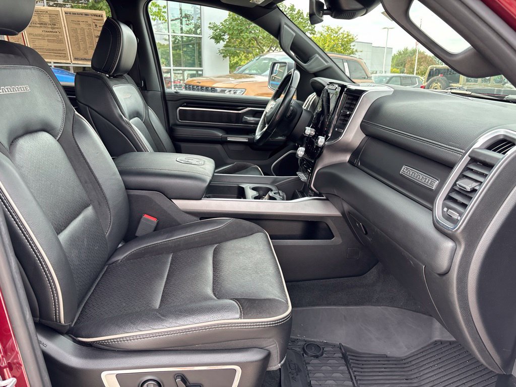 Used 2021 RAM 1500 Laramie w/ Sport Appearance Package AWD/4WD image 29