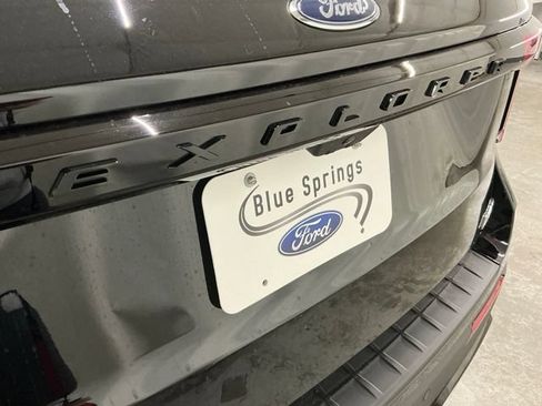 New 2026 Ford Explorer ST-Line w/ ST-Line Street Pack AWD/4WD image 6