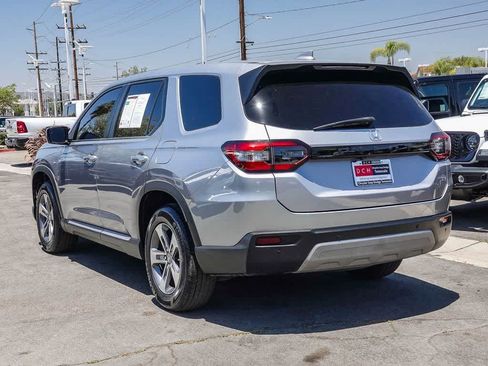 Used 2024 Honda Pilot EX-L image 6