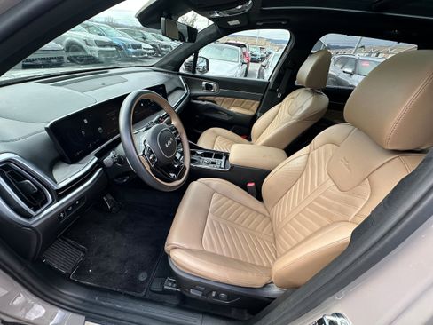 Used 2025 Kia Sorento SX Prestige w/ Olive Brown Leather Package image 43