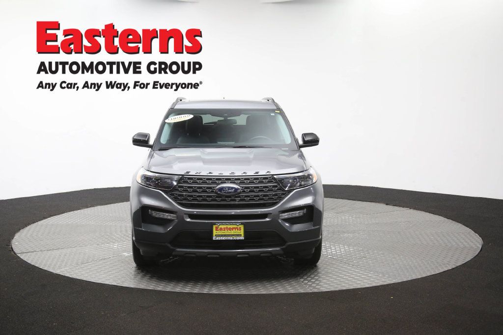 Used 2022 Ford Explorer XLT w/ Equipment Group 202A AWD/4WD image 57