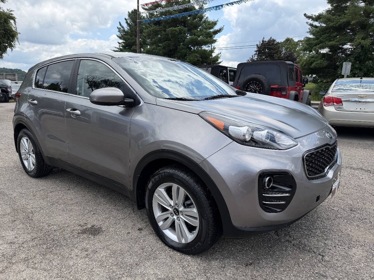 Used 2017 Kia Sportage LX AWD/4WD image 3
