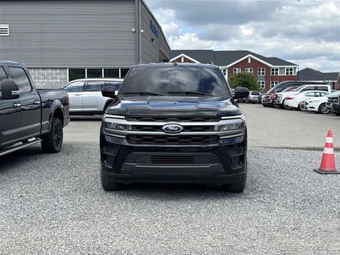 Certified 2024 Ford Expedition Max XLT RWD image 2
