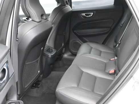 Used 2025 Volvo XC60 B5 Plus AWD/4WD image 14