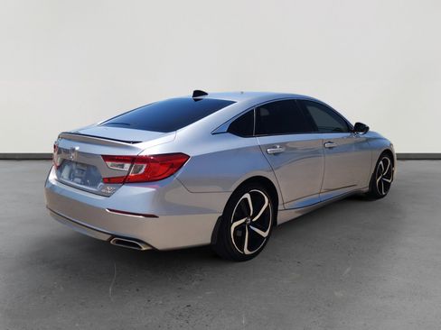 Used 2021 Honda Accord Sport image 5