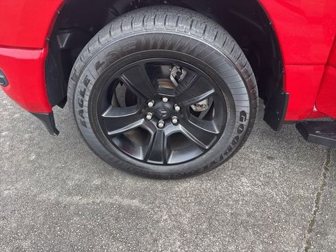 Used 2021 RAM 1500 Big Horn image 16