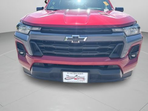 Used 2023 Chevrolet Colorado LT w/ LT Convenience Package II RWD image 31
