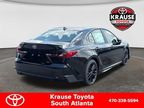 New 2026 Toyota Camry SE FWD image 8