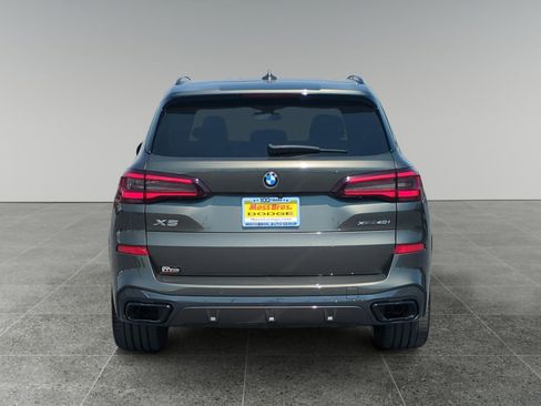Used 2022 BMW X5 xDrive40i w/ M Sport Package image 4