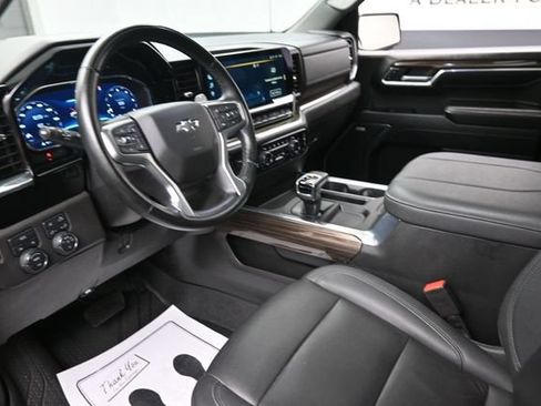 Used 2023 Chevrolet Silverado 1500 RST w/ Convenience Package II AWD/4WD image 18