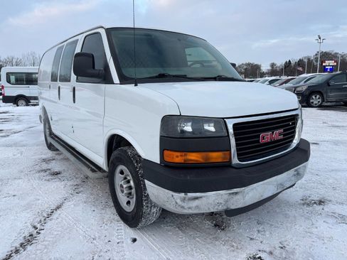 Used 2015 GMC Savana 2500 image 7