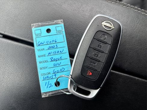 Used 2023 Nissan Rogue Platinum w/ Platinum Premium Package image 40