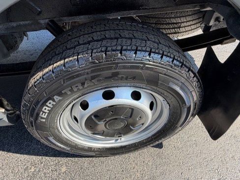 Used 2015 Ford Transit 250 130 Low Roof image 8