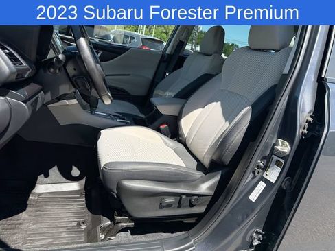 Used 2023 Subaru Forester Premium AWD/4WD image 21