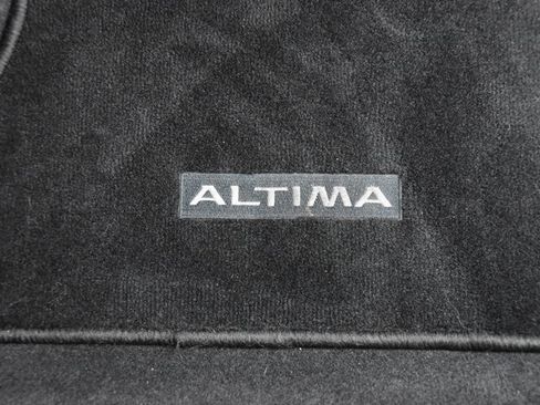 Used 2024 Nissan Altima 2.5 SV image 30