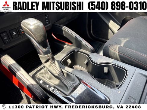 Used 2023 Nissan Frontier PRO-4X w/ Pro Convenience Package AWD/4WD image 11