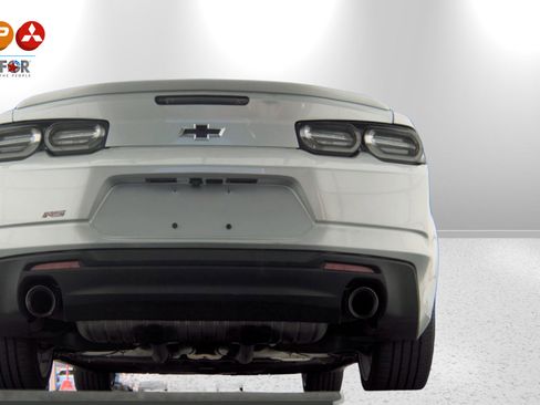 Used 2019 Chevrolet Camaro LT w/ RS Package image 6