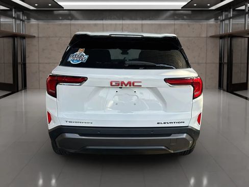Used 2026 GMC Terrain Elevation FWD image 14