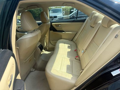 Used 2017 Toyota Camry LE image 11