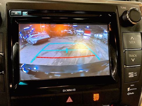 Used 2017 Toyota Camry XLE image 28