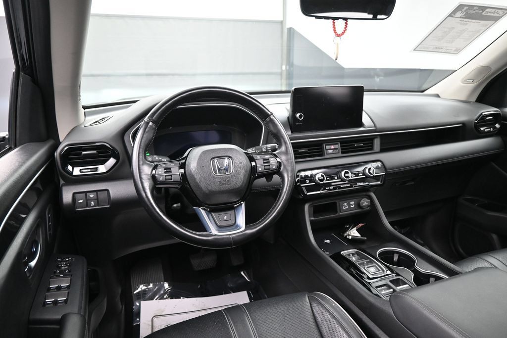 Used 2023 Honda Pilot Elite image 28