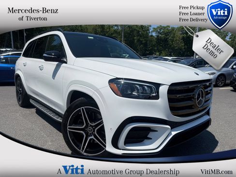 Used 2026 Mercedes-Benz GLS 450 4MATIC image 1