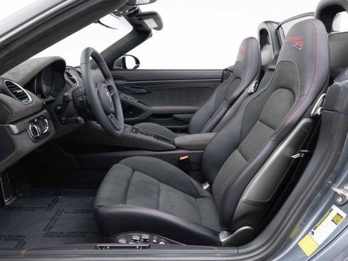 Used 2024 Porsche 718 Boxster Spyder RS RWD image 18