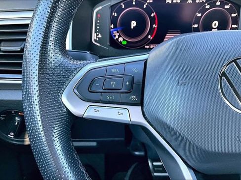 Used 2023 Volkswagen Atlas Cross Sport SEL Premium R-Line image 20