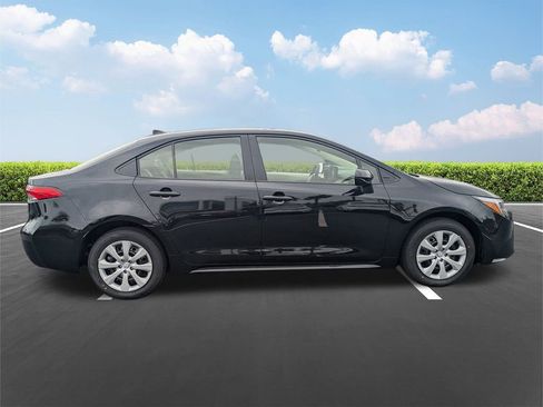 New 2026 Toyota Corolla LE image 3