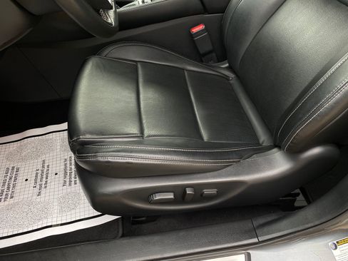 Used 2023 Nissan Maxima SL image 11