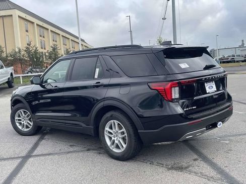 New 2026 Ford Explorer Active w/ Active Comfort Package RWD image 3
