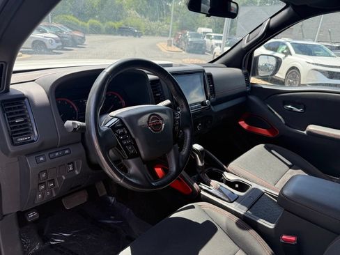 Used 2022 Nissan Frontier PRO-4X AWD/4WD image 14