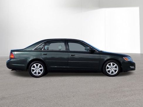 Used 2000 Toyota Avalon XLS image 4